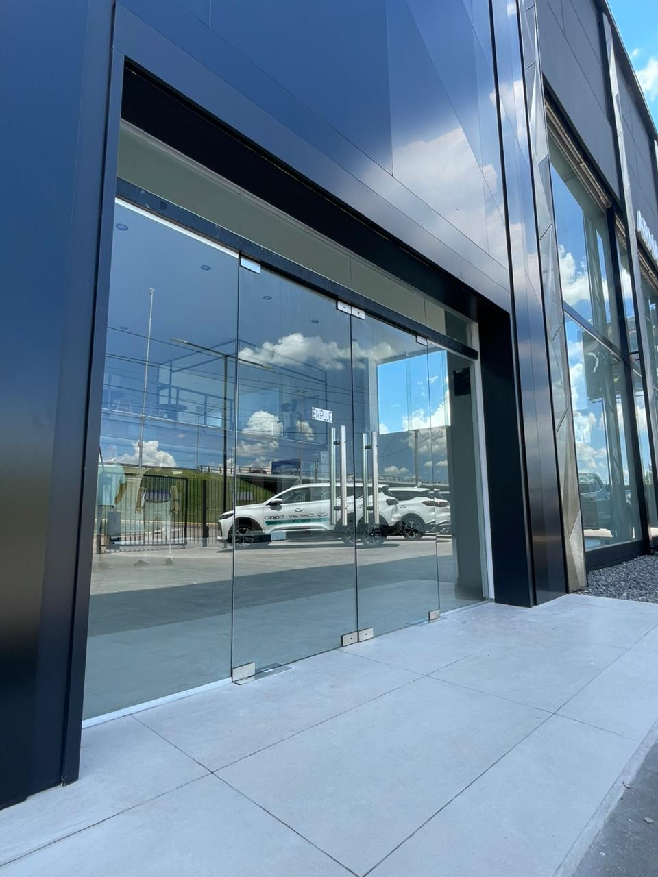 Cerramiento Comercial de Alta Resistencia